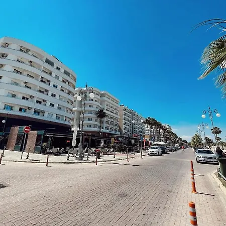Lovely 1-Bedroom Conto In The Heart Of Finikoudes Apartment